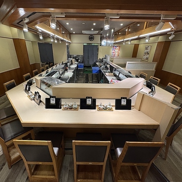 うまい鮨勘 名掛丁支店の雰囲気1