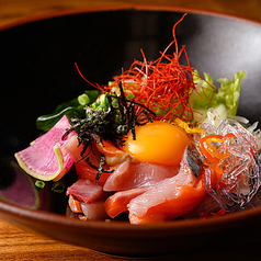 海鮮旨塩ユッケ