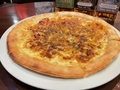 料理メニュー写真 チリコンカンピザ