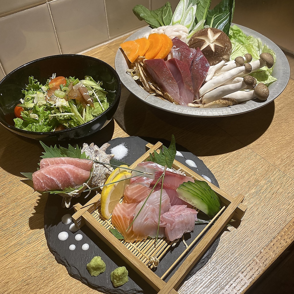 宴会コース各種とりそろえております。