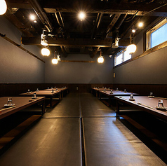 貸切もできるので会社宴会・同窓会・会合など、大型宴会にピッタリです!柔らかな灯りが演出するお洒落で大人な空間を貸切ってのご宴会をお楽しみください。