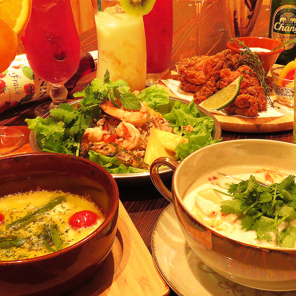 アジアの屋台料理をイメージした個性豊かな料理を多数ご用意しております！辛さの調整なども承ります