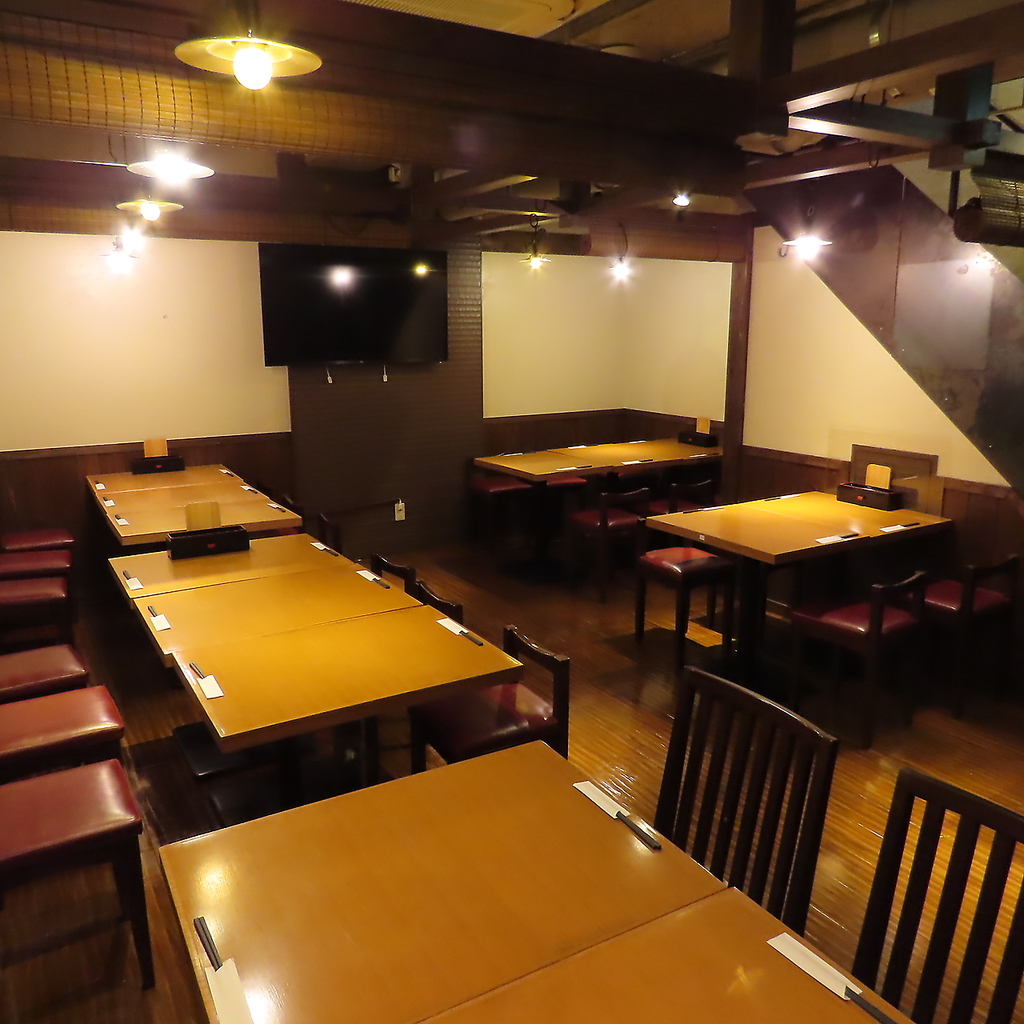 地下の個室フロア・貸切りもOK◆15名様～最大34名・仕切りで、2名・4名・6名・10名・16名・20名