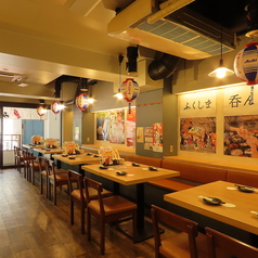 最大横に20名座れる、片側ソファーのゆっくりお食事を楽しんでいただけるお席。