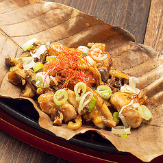 鶏肩肉とキノコ2種の朴葉焼き