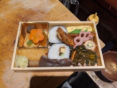 お弁当(大) 巻き寿司入り(1.5合折)
