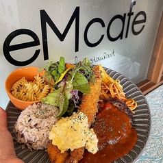 イーエムカフェ eM cafe 花田店のおすすめランチ1