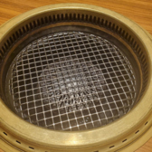 当店では、無煙ロースターを利用し約3分半で客室全体の空気の入れ替えて安心、安全を心がけています。