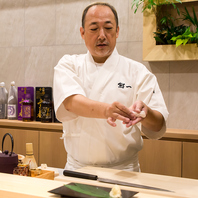 四季折々の旬な食材をふんだんに使用しております。