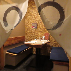 個室ございます。