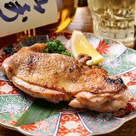 絶品炉端料理と串を味わうお店