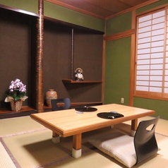 接待やプライベートにオススメのお座敷完全個室です。人気の為ご予約はお早めにどうぞ。