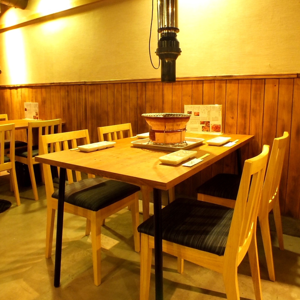 清潔感あふれる店内へ入ると…元気なSTAFFさんがお迎えしてくれます！！