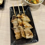 1本140円(税込)～種類豊富にご用意！コスパ抜群の香ばしくてジューシーな炭火焼鳥をお楽しみください