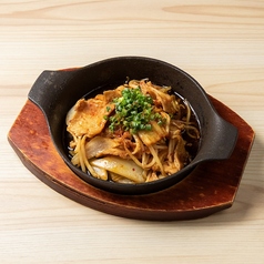 鉄板豚キムチ炒め