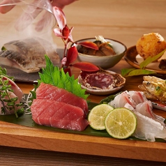 刺身三種とアテ四種盛り合わせ コトブキ盛り