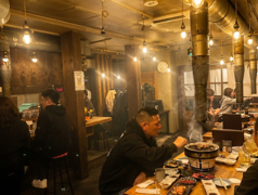 旦過焼肉 煙人の雰囲気1