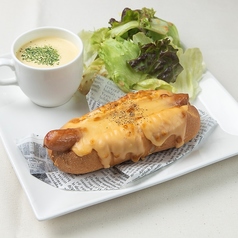チーズホットドックサラダプレート