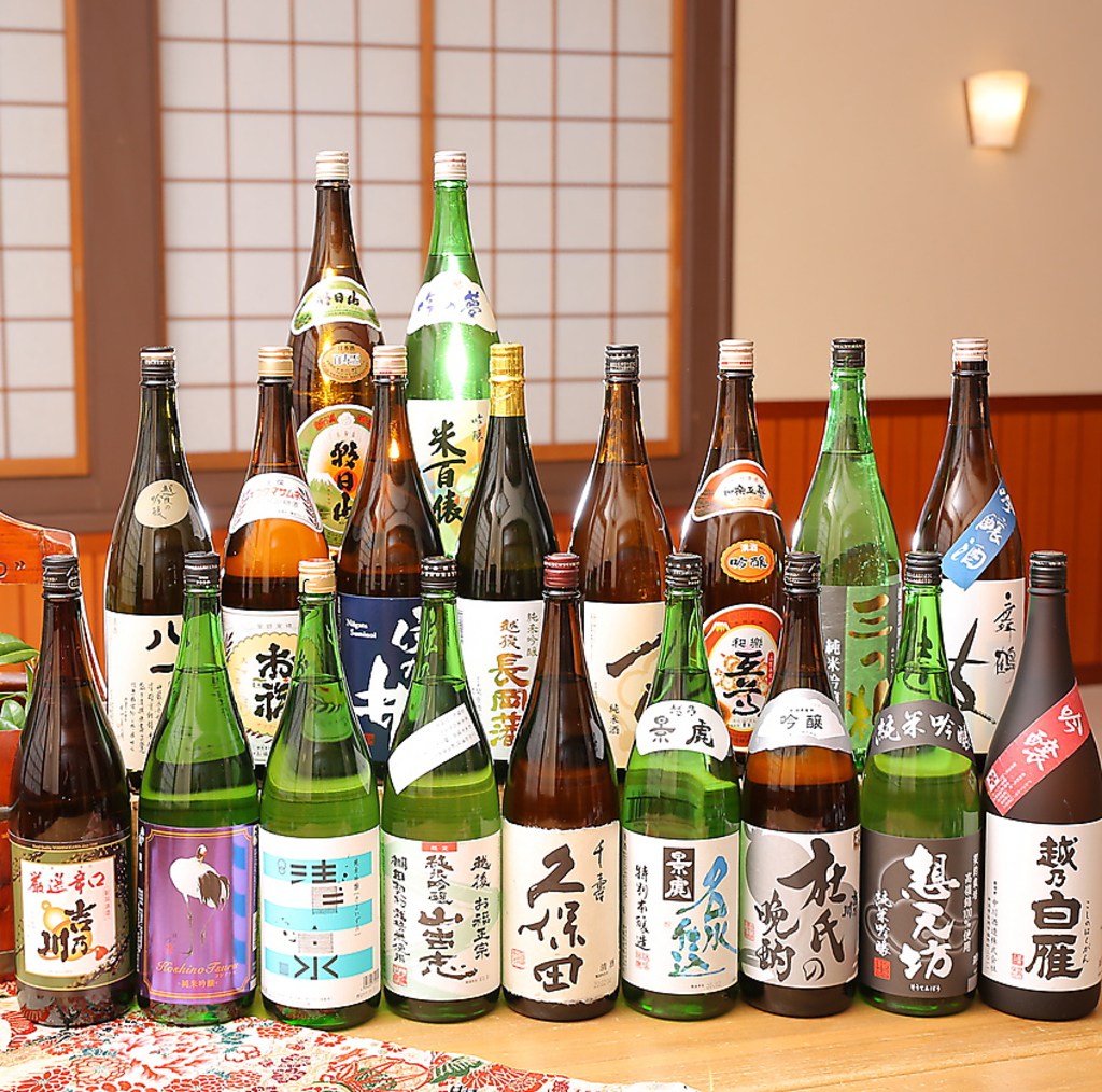 長岡市の酒蔵全16蔵の日本酒をご用意。接待や県外からの観光で来られた方のおもてなしに最適。