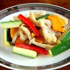 季節野菜の塩味炒め