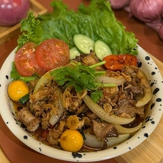 鶏の内臓のナンプラー炒め