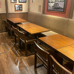 【最大12名様向け】＜半個室＞テーブルを繋げて、最大12名様までご利用いただけます。お得な飲み放題やコースも多数ご用意しております。ご予約はお早めに！