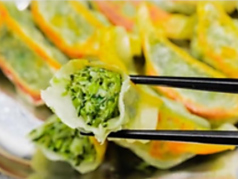 野沢菜肉餃子 6個