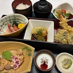 万葉 秋田 ホテルメトロポリタン秋田店のおすすめランチ2