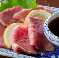 <炙>ほぼ原価の牛刺し