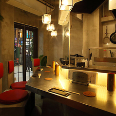 【ペアシート1F】お一人様も歓迎のカウンターのお席◎