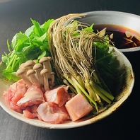 心も身体もあたたまる！季節限定鍋メニューをご用意！