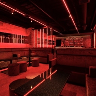 団体利用も可能な完全個室を完備！