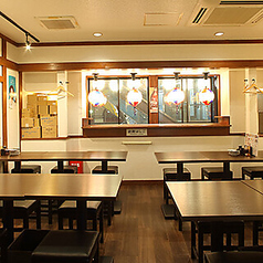 2階は貸切も可能で、宴会にもピッタリです。23時半まで営業しており、1軒目としてはもちろん、2～3軒目利用にもどうぞ◎