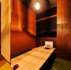 隠れ家的な雰囲気を味わえる半個室。宴会に最適。 【栄/新栄/居酒屋/個室/飲み放題/食べ飲み放題/海鮮/味噌おでん/味噌かつ/どて煮/食べ放題/送別会/歓迎会/宴会/誕生日/女子会】