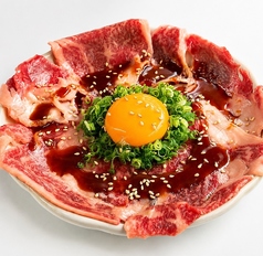 2 絨毯肉ユッケ
