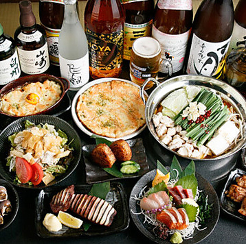 飲み放題と共に多彩な逸品が味わえる、お得なコースは3500円(税込)～！各種ご宴会におすすめです◎