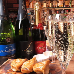 365 GYOZABAR 宇都宮駅東口店の写真