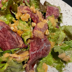 とちおとめ牛たたきサラダ