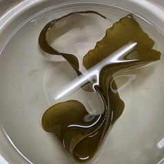 【黄金の雫】羅臼昆布だしを使用◆深いコクと旨味の極みの写真