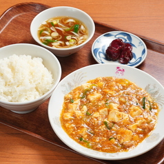 餃子菜館　勝ちゃん　小松駅前のおすすめランチ1