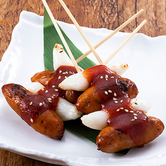 【関東限定】ピリ辛ウィンナーとトッポキの炭火焼き