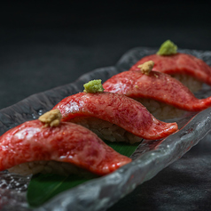 筑穂牛 大トロ握り/黒毛和牛 炙り大トロ握り