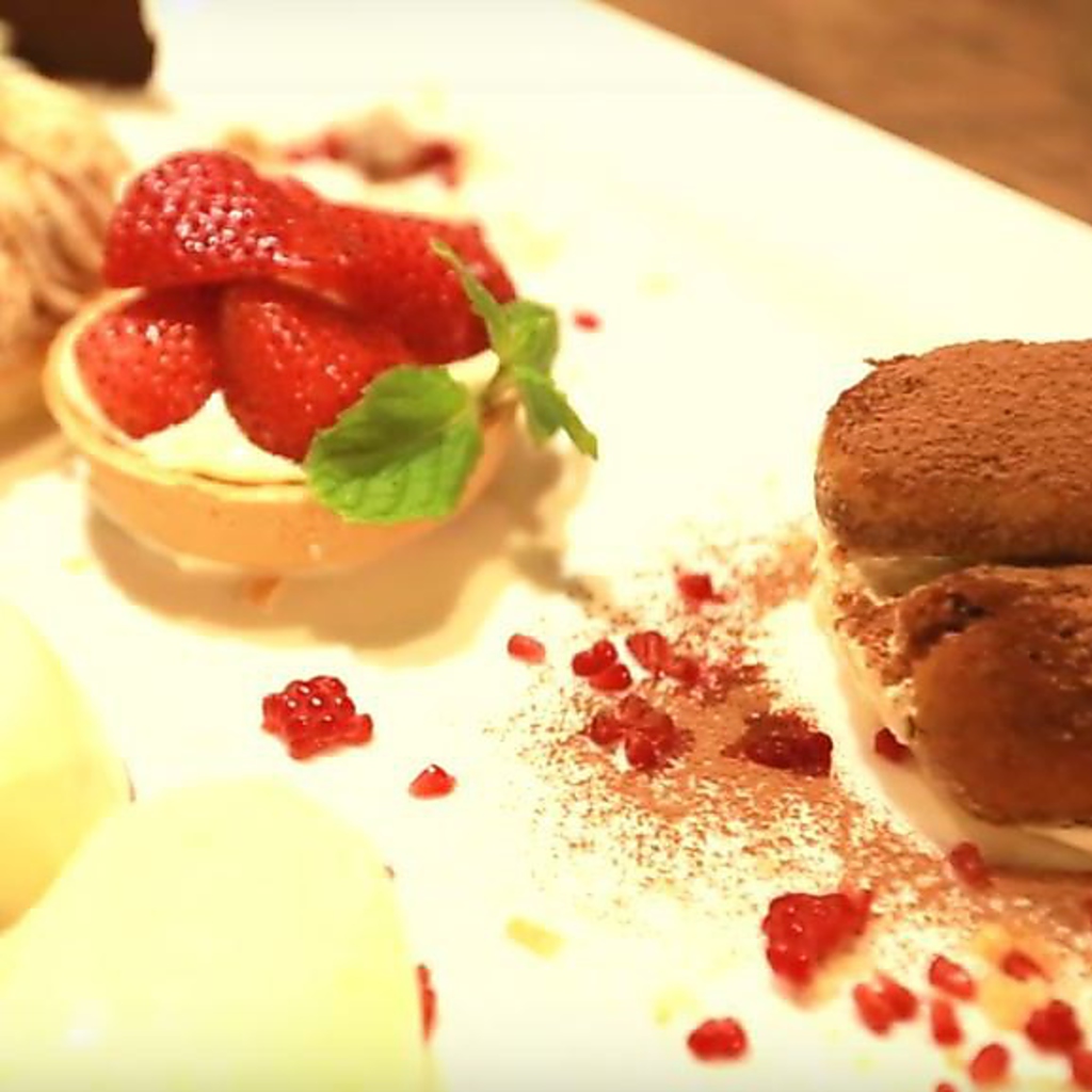 バースデーのお祝いもお任せください♪スタッフが全力でお祝いいたします！！