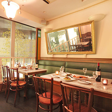 シンガポール海南鶏飯 汐留シティセンター店の雰囲気1