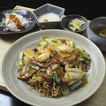 料理メニュー写真&nbsp;具だくさんの五目あんかけやきそば