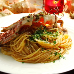 丸ごと渡り蟹のトマトクリームパスタ