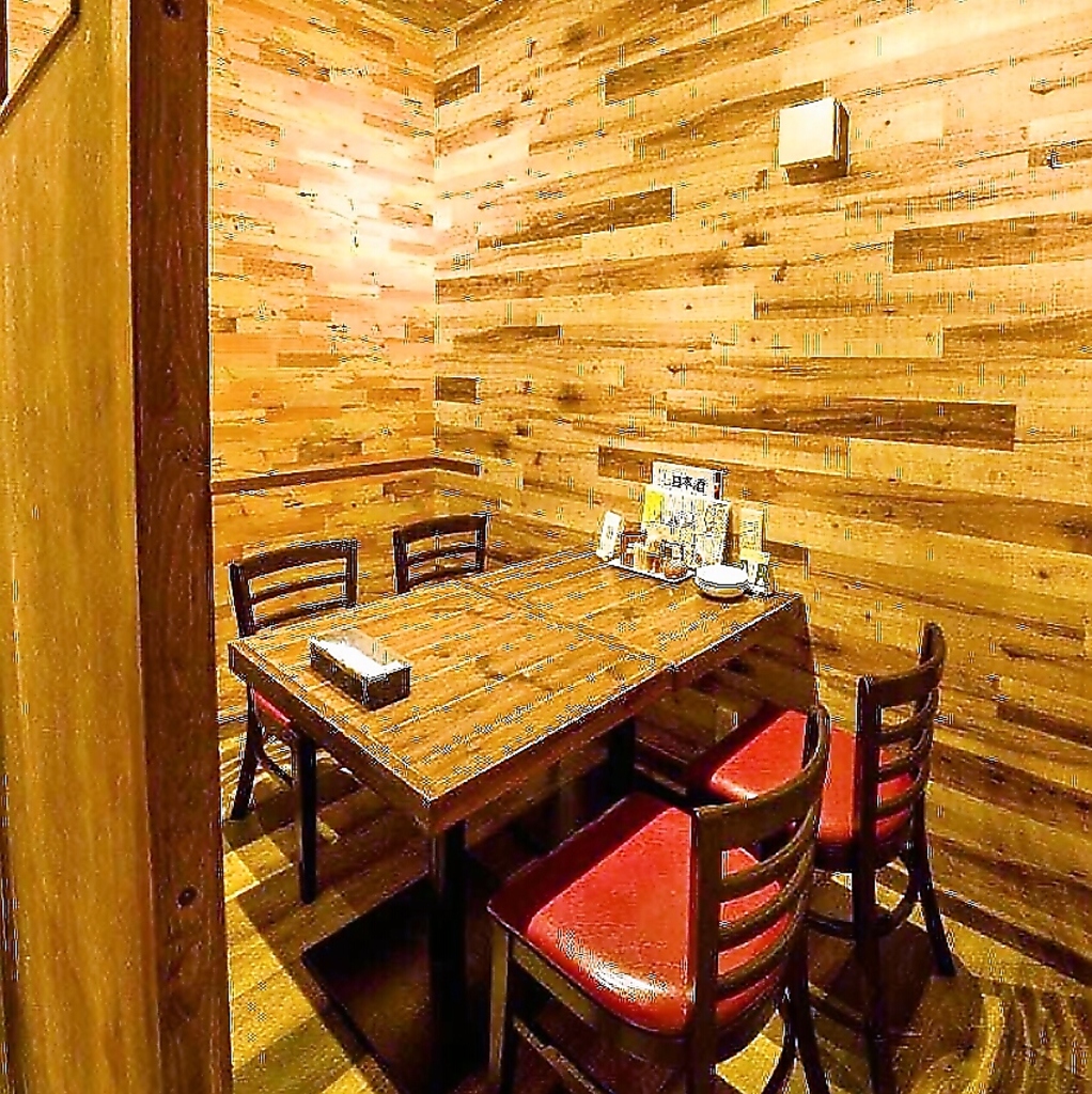 人気の個室席はご予約可能！プライベート空間でごゆっくりとお過ごしいただけます。