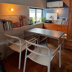 4名用テーブル席