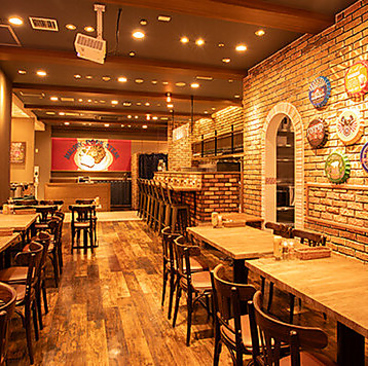 マロリーポークステーキ 西新宿の雰囲気1