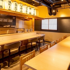 ライブ感あふれる調理シーンを見ることが出来る、人気のカウンター席！カップルにも人気ですので、デートシーンにも是非ご利用ください♪